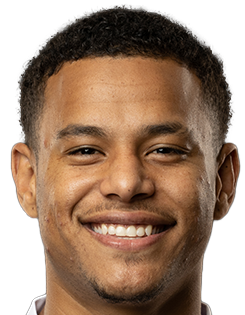 https://img.3d30d.com/img/football/player/001bfdc01a7f5410f7314e3d01c77e05.png